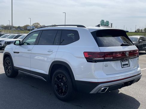 New 2026 Volkswagen Atlas Peak Edition AWD/4WD image 5