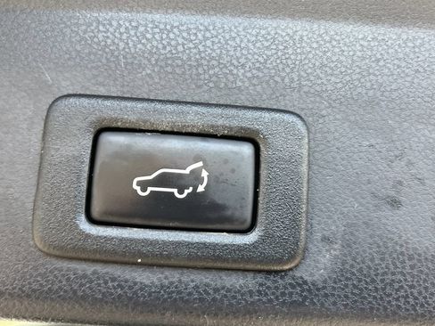 Used 2019 Subaru Ascent Limited w/ Popular Package #3 AWD/4WD image 26