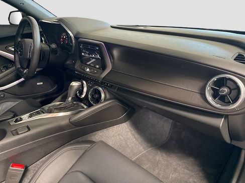Used 2018 Chevrolet Camaro SS RWD image 28