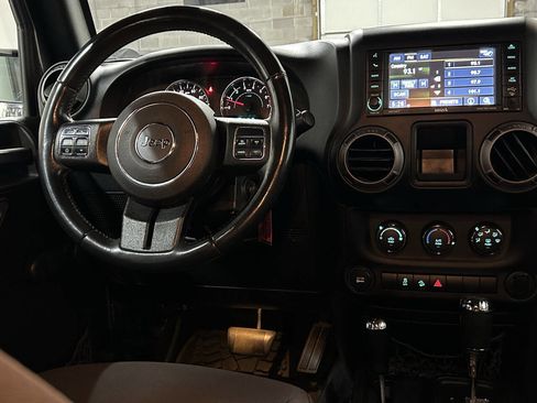 Used 2017 Jeep Wrangler Unlimited Sport image 24