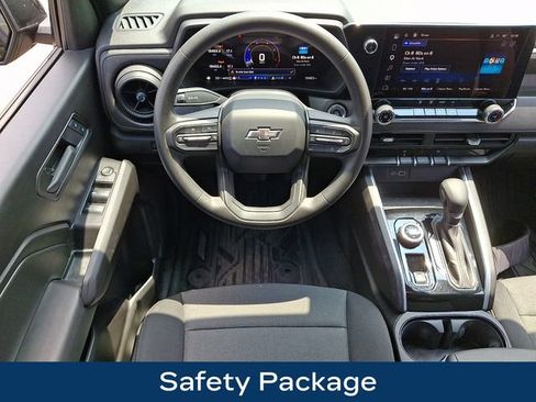 Used 2024 Chevrolet Colorado Trail Boss w/ Technology Package AWD/4WD image 3