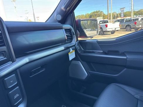 New 2025 Ford F150 Lariat w/ Equipment Group 502A High image 30
