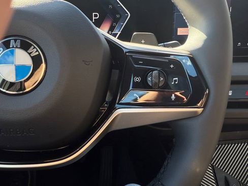 Used 2025 BMW X3 xDrive30i w/ Premium Package image 23