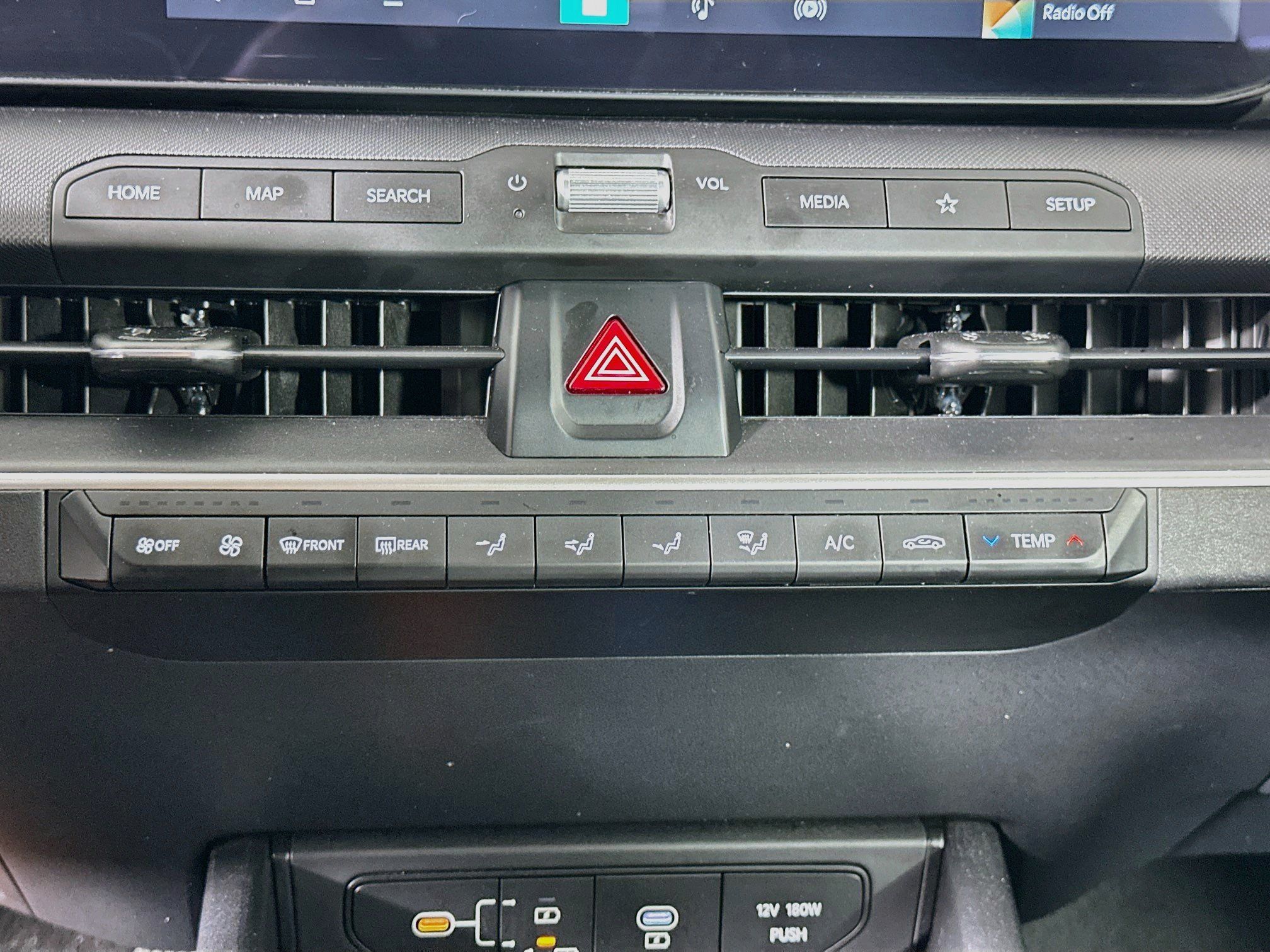 Used 2025 Kia K4 FWD image 23