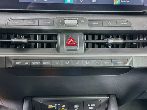 Used 2025 Kia K4 FWD image 23