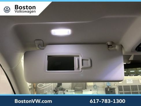 New 2026 Volkswagen Tiguan SE image 24