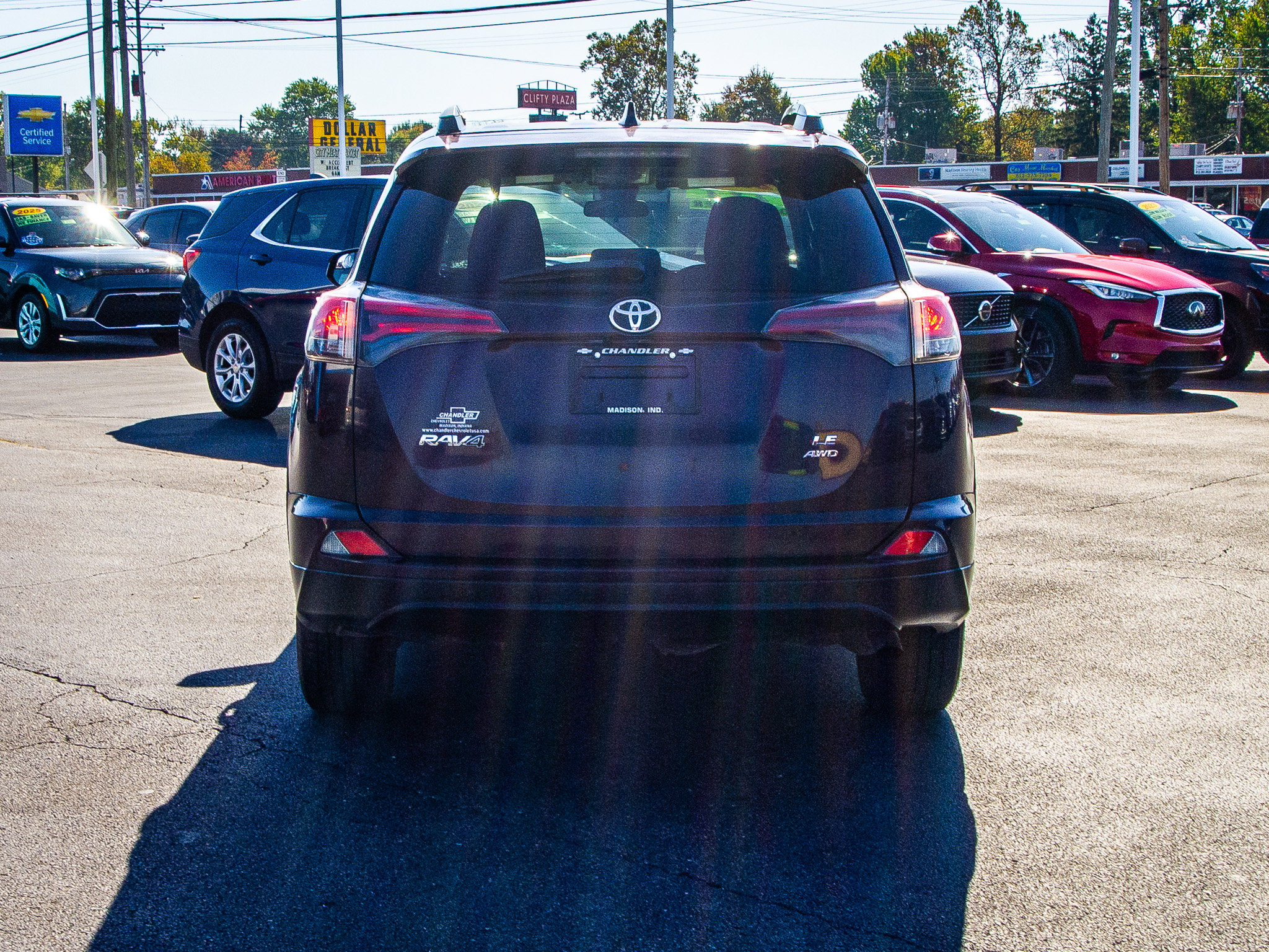 Used 2017 Toyota RAV4 LE w/ Carpet Mat Package AWD/4WD image 6