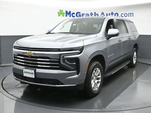 New 2026 Chevrolet Suburban LT w/ Comfort Package image 22