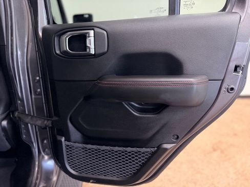 Used 2025 Jeep Wrangler Unlimited Rubicon w/ Safety Group AWD/4WD image 19