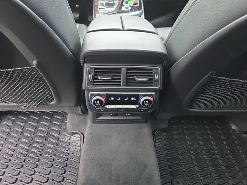 Used 2018 Audi Q7 3.0T Prestige w/ Prestige Package AWD/4WD image 34
