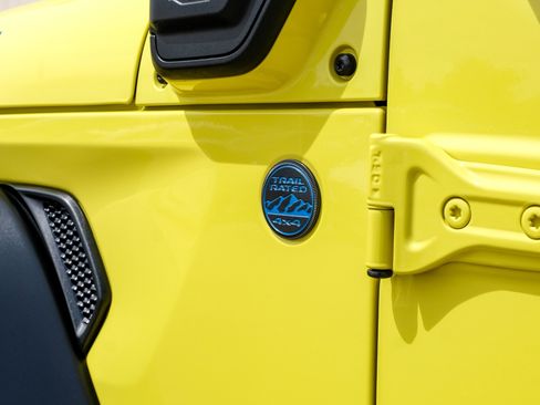 Used 2023 Jeep Wrangler Unlimited image 46