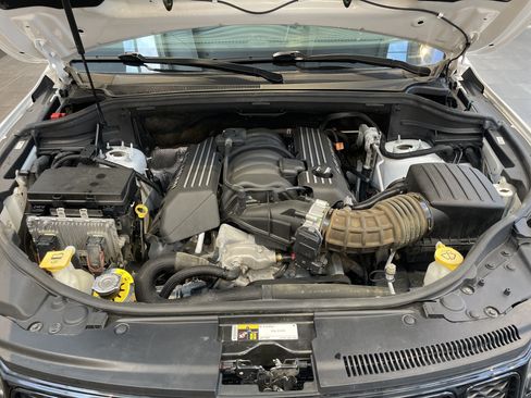 Used 2019 Jeep Grand Cherokee SRT AWD/4WD image 41
