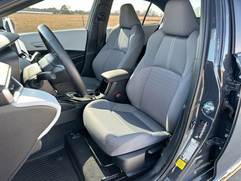 Used 2025 Toyota Corolla FX w/ Convenience Package image 11