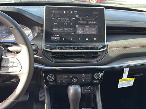 Certified 2024 Jeep Compass Trailhawk image 20