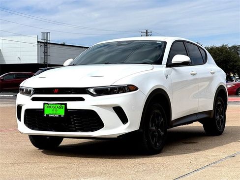 Used 2024 Dodge Hornet GT image 4