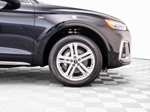 Used 2024 Audi Q5 e Premium Plus AWD/4WD image 35