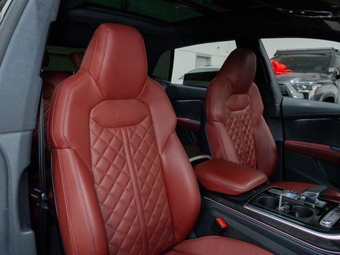 Used 2023 Audi SQ8 Prestige w/ Prestige Package AWD/4WD image 33