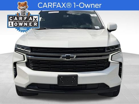 Used 2021 Chevrolet Suburban RST AWD/4WD image 2