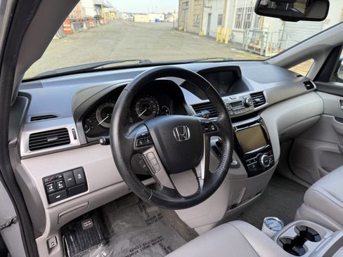 Used 2016 Honda Odyssey EX-L image 44