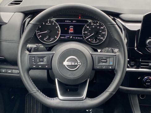 Used 2025 Nissan Pathfinder SV w/ Cargo Package image 17