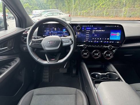 Used 2025 Chevrolet Blazer EV RS image 24
