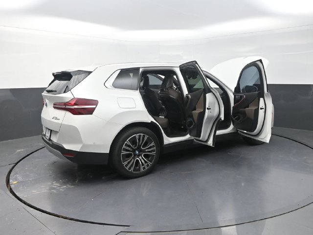 Used 2025 BMW X3 xDrive30i w/ Premium Package AWD/4WD image 38