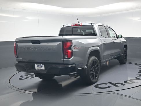 Used 2024 Chevrolet Colorado Z71 w/ Z71 Convenience Package 2 AWD/4WD image 9