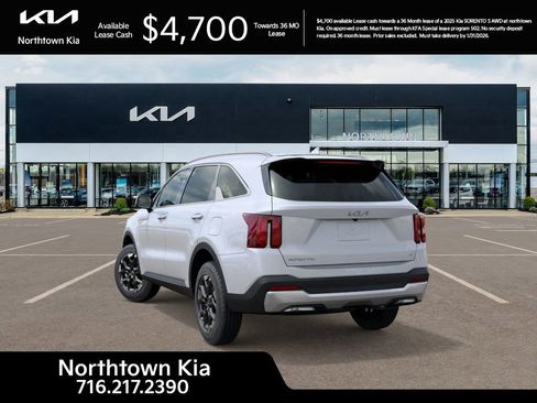 New 2025 Kia Sorento S image 4