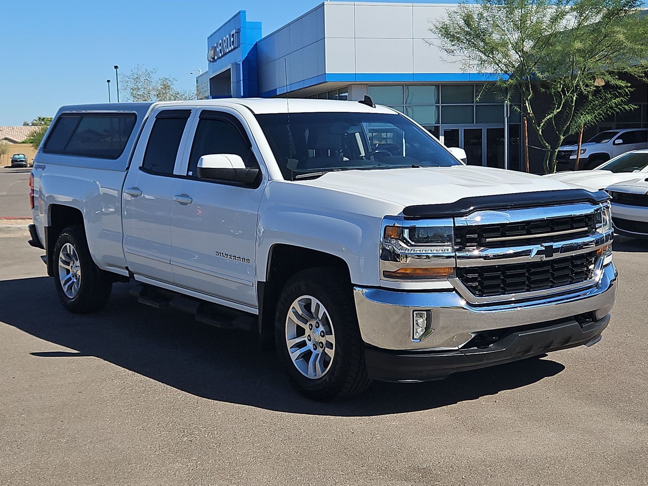 Used 2017 Chevrolet Silverado 1500 LT w/ All Star Edition AWD/4WD image 7