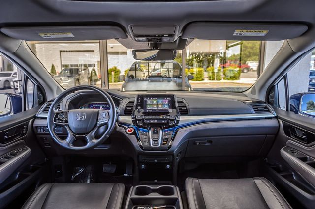 Used 2020 Honda Odyssey Elite image 3