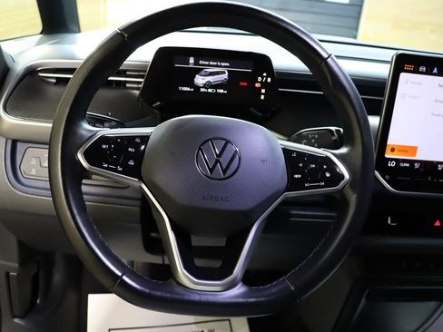 Used 2025 Volkswagen ID. Buzz Pro S RWD image 40