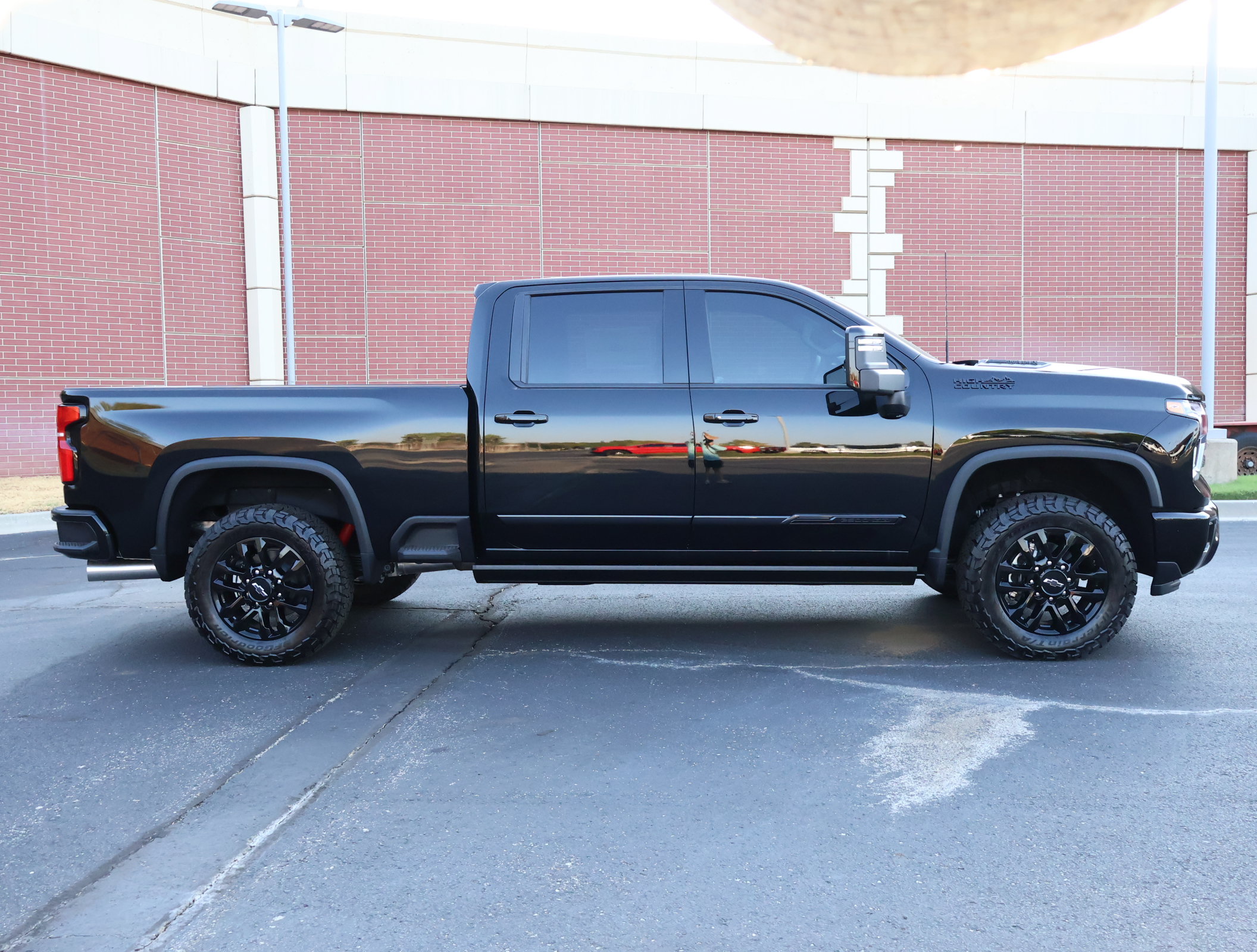 New 2026 Chevrolet Silverado 2500 High Country w/ Midnight Edition AWD/4WD image 34