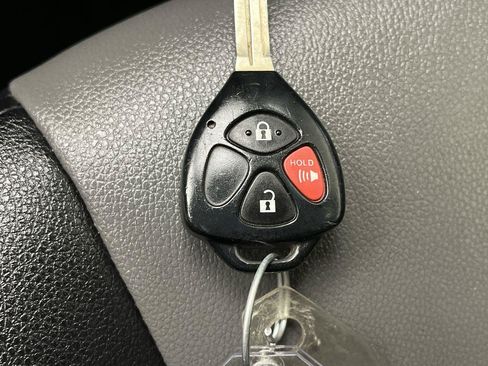 Used 2018 Toyota 4Runner SR5 Premium AWD/4WD image 26