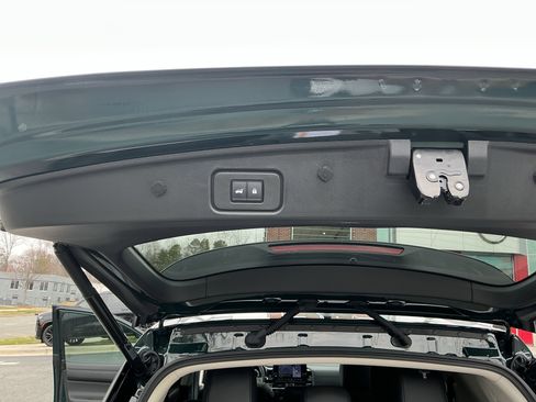 Used 2024 Nissan Pathfinder Platinum w/ Cargo Package image 30