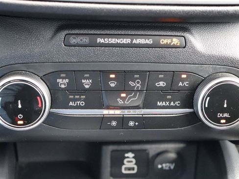 Used 2025 Ford Escape Active AWD/4WD image 33