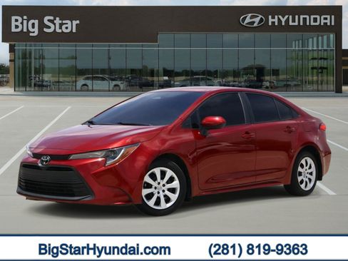 Used 2024 Toyota Corolla LE FWD image 1