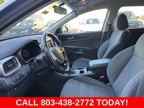 Used 2020 Kia Sorento LX w/ LX I4 Convenience Package AWD/4WD image 7