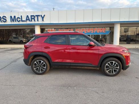 Used 2026 Chevrolet TrailBlazer LT w/ LT Cold Weather Package image 2