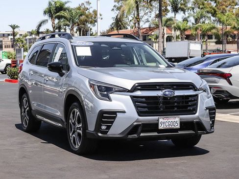 Certified 2026 Subaru Ascent Limited AWD/4WD image 3