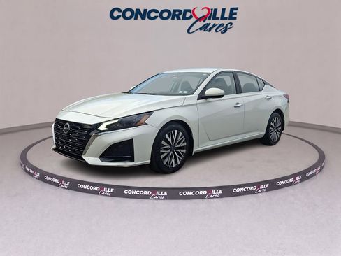 Certified 2023 Nissan Altima 2.5 SV FWD image 4