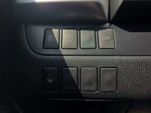 Used 2019 Toyota Highlander SE AWD/4WD image 42