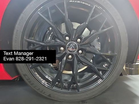 Used 2024 Chevrolet Corvette Stingray Coupe RWD image 24
