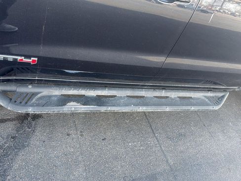 Used 2023 GMC Sierra 1500 AT4 w/ Technology Package image 34