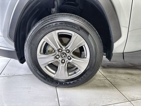 Used 2025 Toyota RAV4 XLE w/ Convenience Package FWD image 19