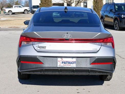 New 2026 Hyundai Elantra Blue image 4