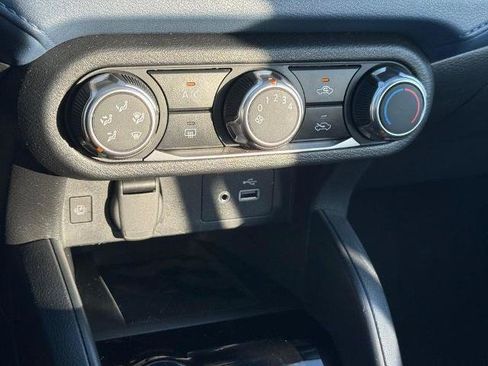 Certified 2025 Nissan Versa SV FWD image 17