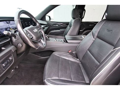 Used 2023 Cadillac Escalade Sport image 6