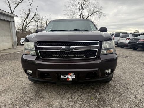 Used 2009 Chevrolet Suburban LT w/ Luxury Package image 2