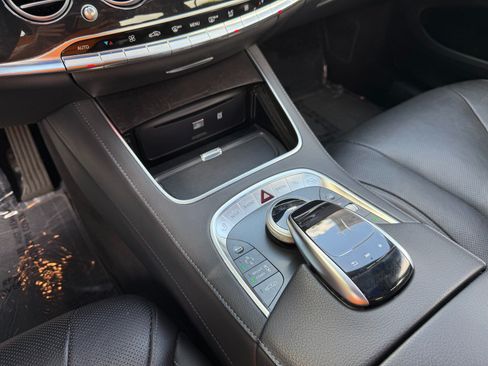 Used 2017 Mercedes-Benz S 550 4MATIC Sedan image 29