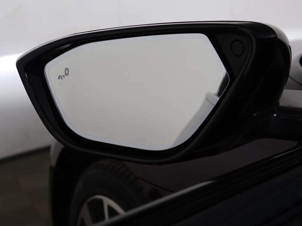 Used 2023 Lucid Air Pure AWD/4WD image 35